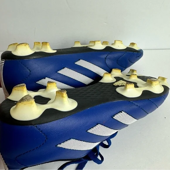 ❌SOLD❌Adidas Soccer Cleats Youth Boys Size 4 Blue White Outdoor Sports - Picture 8 of 11